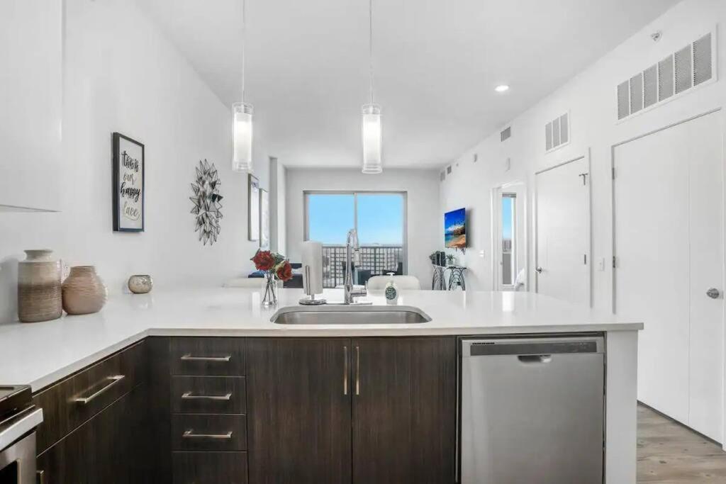 Appartement Urban Chic 1br Downtown Pool & Balcony Views Tampa